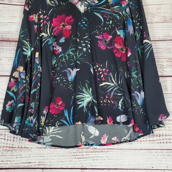 Retro Black Floral Bell Sleeve Top Fairy Whimsigoth Blouse Oversized Sm V-Neck - Picture 4 of 10